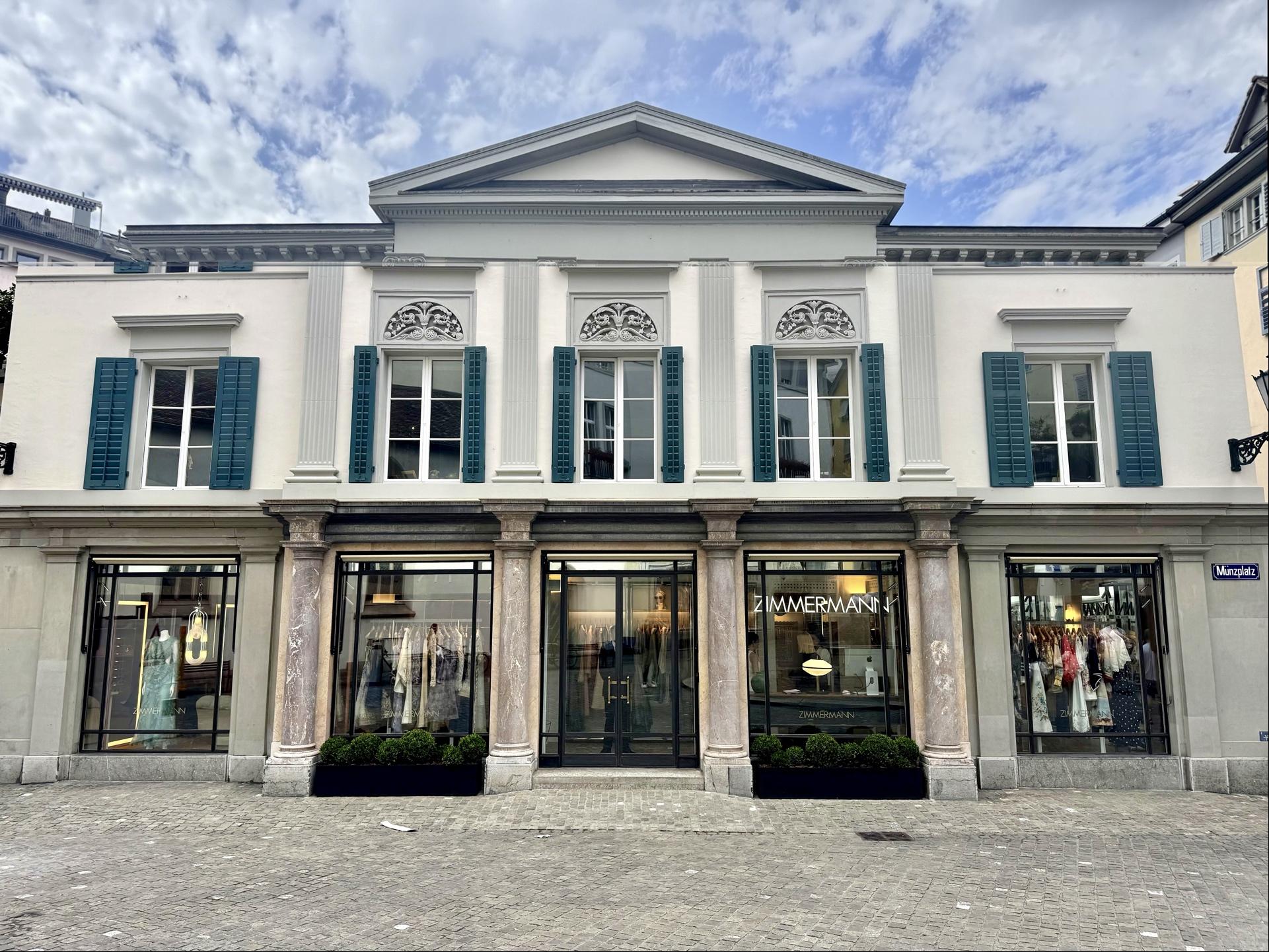 Premium Shopping Street